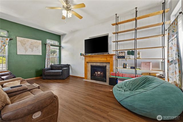 1702 SW Ulysses Street, Oak Harbor, WA 98277