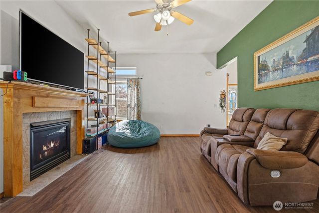 1702 SW Ulysses Street, Oak Harbor, WA 98277