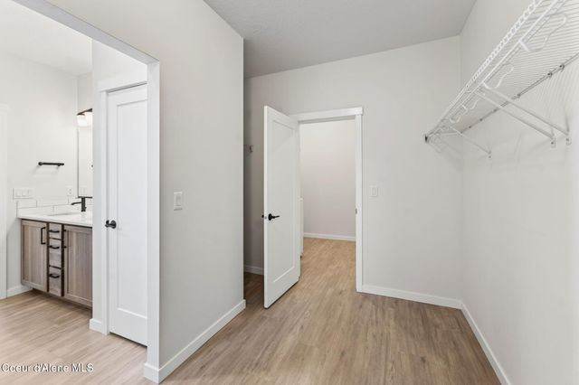 1067 E Percival Ave, Post Falls, ID 83854