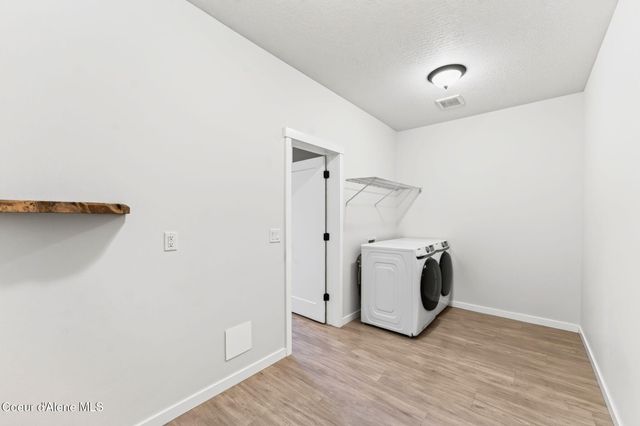 1067 E Percival Ave, Post Falls, ID 83854
