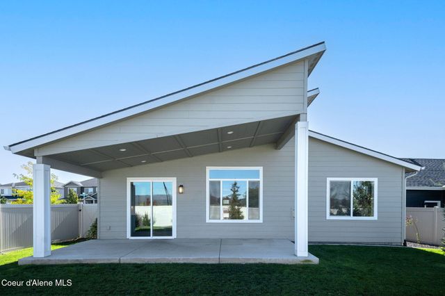 1067 E Percival Ave, Post Falls, ID 83854