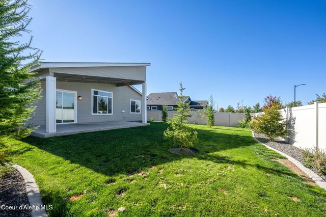 1067 E Percival Ave, Post Falls, ID 83854