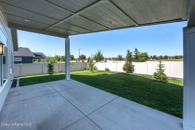 1067 E Percival Ave, Post Falls, ID 83854