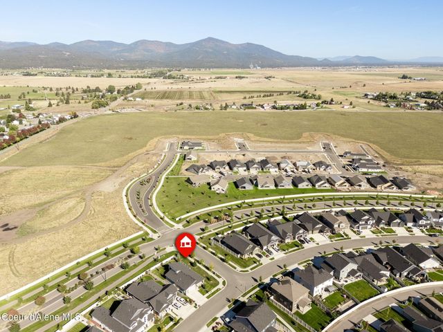 1067 E Percival Ave, Post Falls, ID 83854