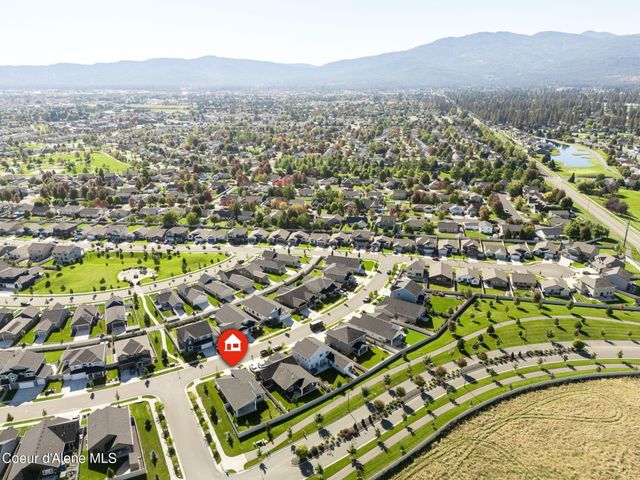 1067 E Percival Ave, Post Falls, ID 83854