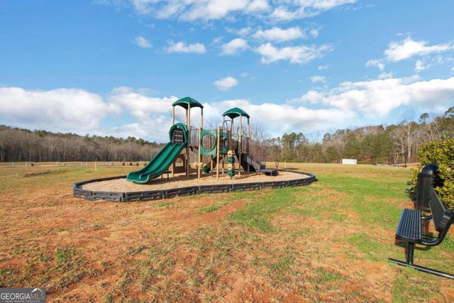8 Trace Bluff, Dawsonville, GA 30534