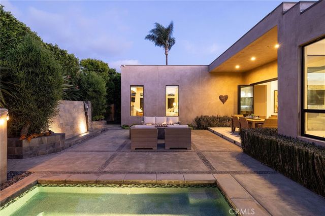 1430 Dolphin Terrace, Corona Del Mar, CA 92625
