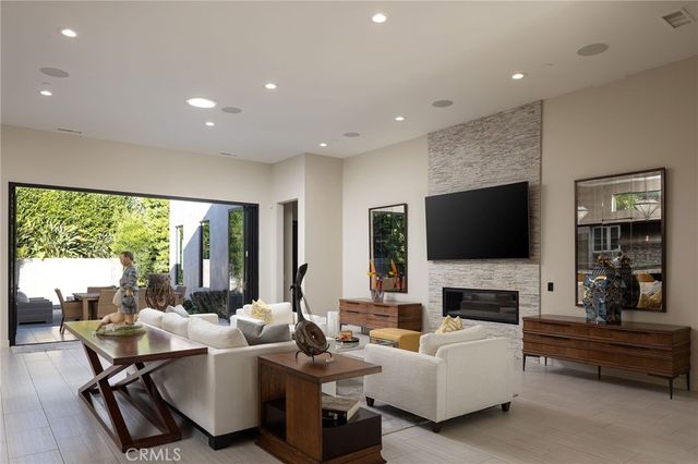 1430 Dolphin Terrace, Corona Del Mar, CA 92625