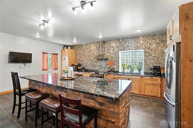 15 Wampler Avenue, Dayton, OH 45405