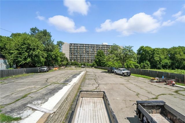 15 Wampler Avenue, Dayton, OH 45405