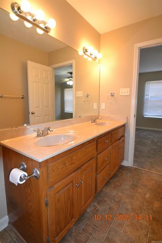 3418 Lacross Drive, Bryant, AR 72022