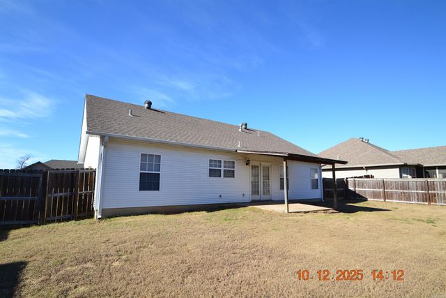 3418 Lacross Drive, Bryant, AR 72022