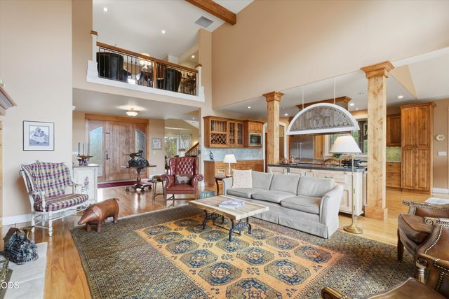 20100 Starfire Ridge Court, Bend, OR 97702