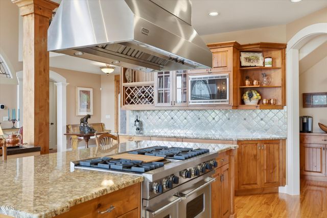 20100 Starfire Ridge Court, Bend, OR 97702