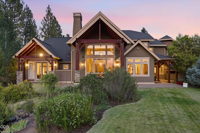 20100 Starfire Ridge Court, Bend, OR 97702