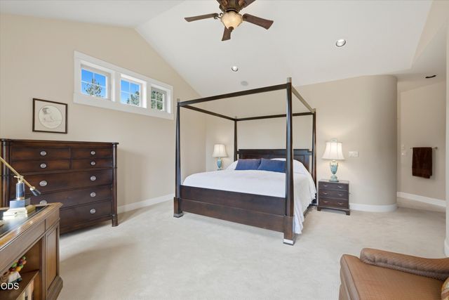 20100 Starfire Ridge Court, Bend, OR 97702