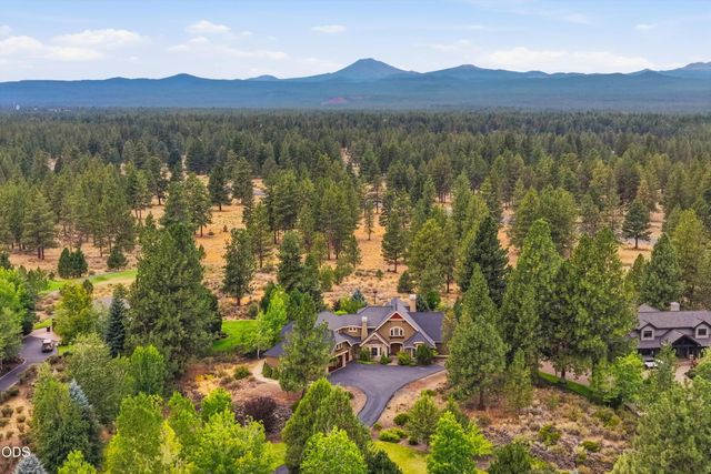 20100 Starfire Ridge Court, Bend, OR 97702