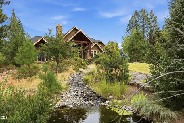 20100 Starfire Ridge Court, Bend, OR 97702