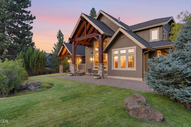 20100 Starfire Ridge Court, Bend, OR 97702