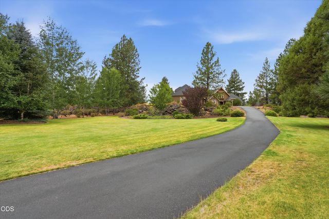 20100 Starfire Ridge Court, Bend, OR 97702