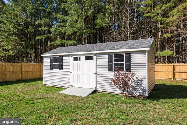 583 CABIN POINT DR, Montross, VA 22520