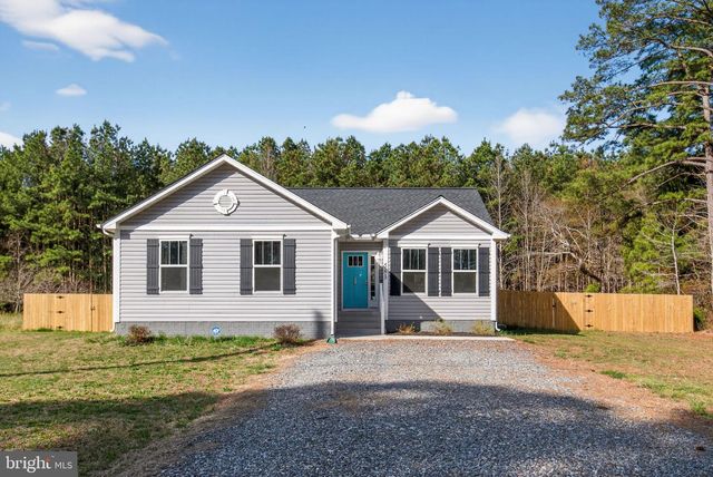 583 CABIN POINT DR, Montross, VA 22520