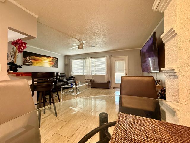 355 Oakridge T 355, Deerfield Beach, FL 33442