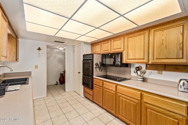 10110 W ROYAL OAK Road, Sun City, AZ 85351