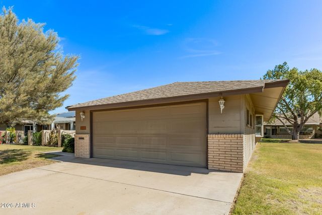 10110 W ROYAL OAK Road, Sun City, AZ 85351