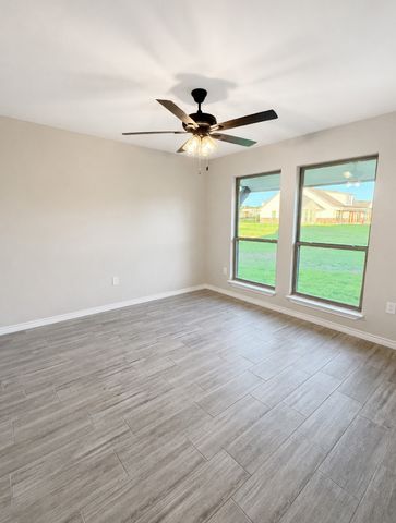 1013 Abbie Ruth Court, Springtown, TX 76082