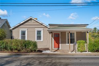 437 Montgomery Ave, Scott Twp, PA 15017