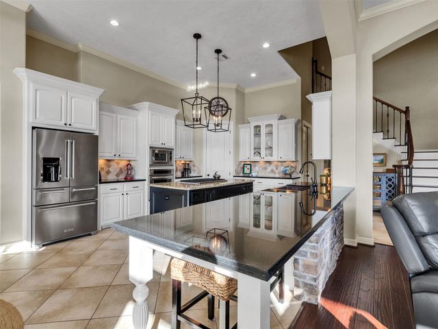 15601 Crown Oaks Drive, Montgomery, TX 77316