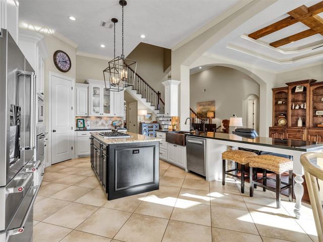 15601 Crown Oaks Drive, Montgomery, TX 77316