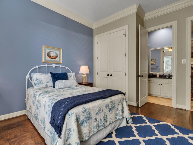 15601 Crown Oaks Drive, Montgomery, TX 77316