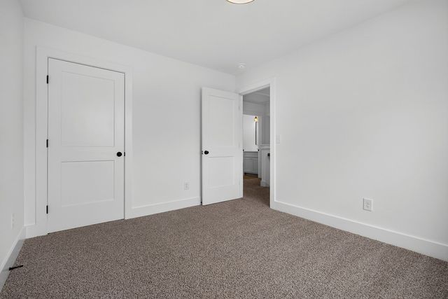 241 Cripps Ln, Smithville, TN 37166