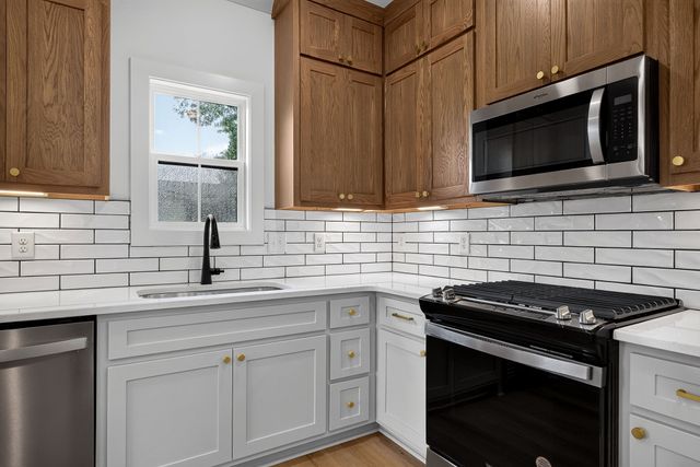 241 Cripps Ln, Smithville, TN 37166
