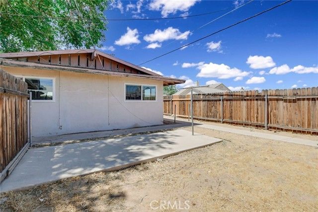 13388 Mohawk Road, Apple Valley, CA 92308
