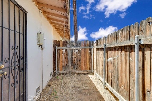 13388 Mohawk Road, Apple Valley, CA 92308