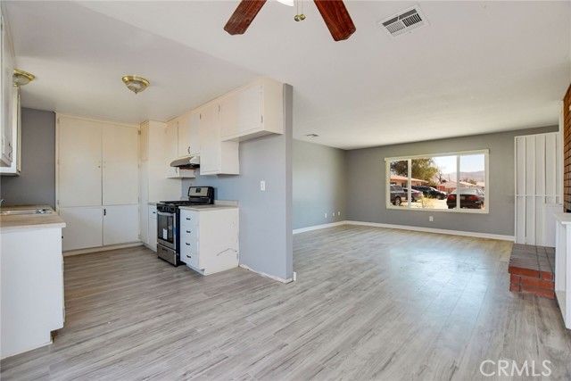 13388 Mohawk Road, Apple Valley, CA 92308