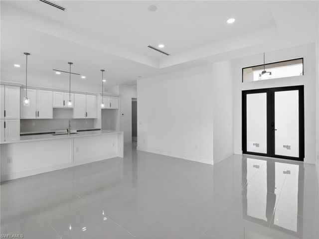 2009 Dixie WAY, Lehigh Acres, FL 33972