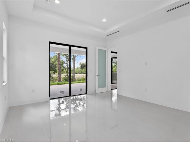 2009 Dixie WAY, Lehigh Acres, FL 33972