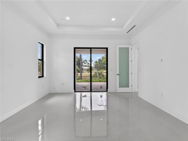 2009 Dixie WAY, Lehigh Acres, FL 33972