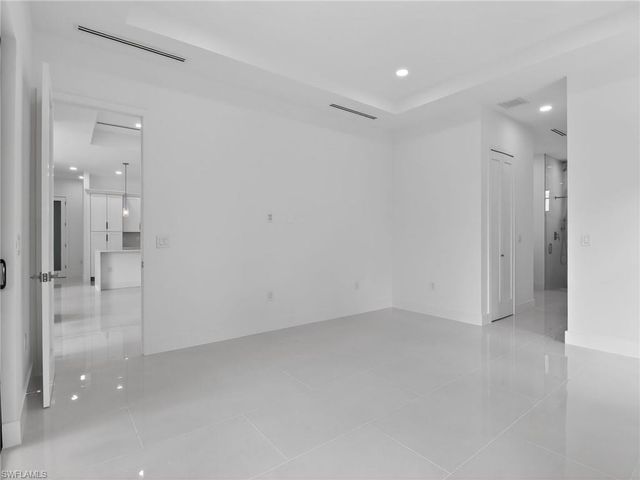 2009 Dixie WAY, Lehigh Acres, FL 33972