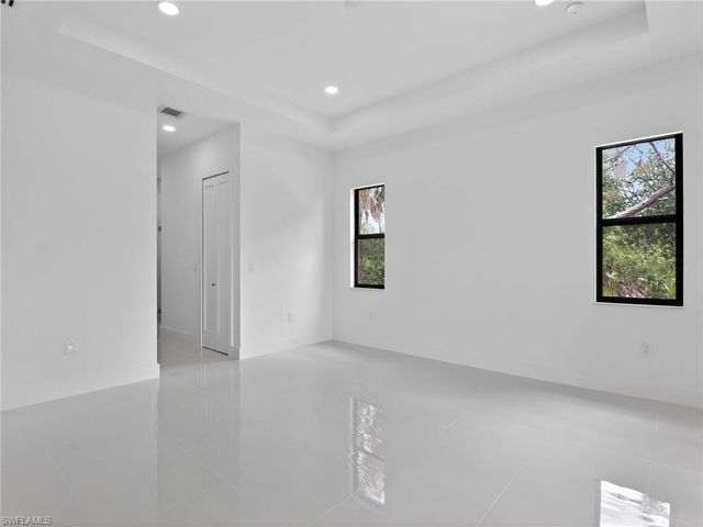 2009 Dixie WAY, Lehigh Acres, FL 33972