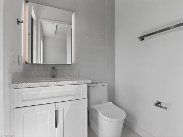 2009 Dixie WAY, Lehigh Acres, FL 33972