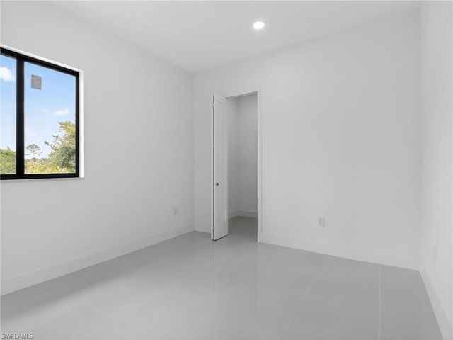 2009 Dixie WAY, Lehigh Acres, FL 33972