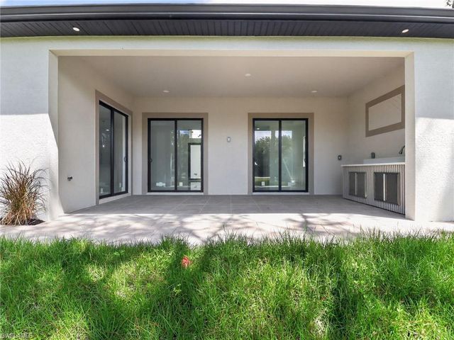 2009 Dixie WAY, Lehigh Acres, FL 33972