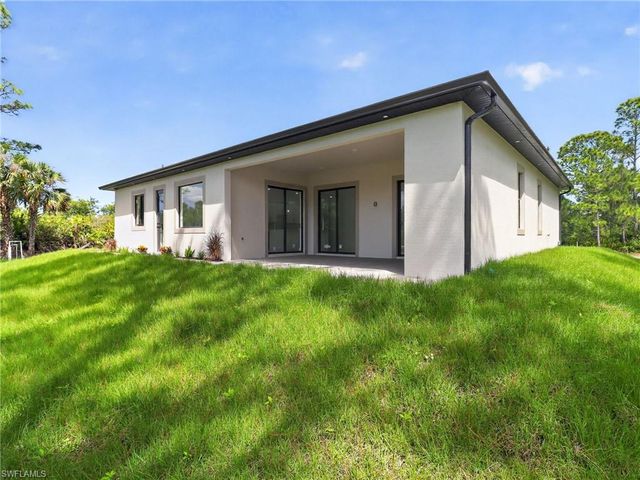 2009 Dixie WAY, Lehigh Acres, FL 33972