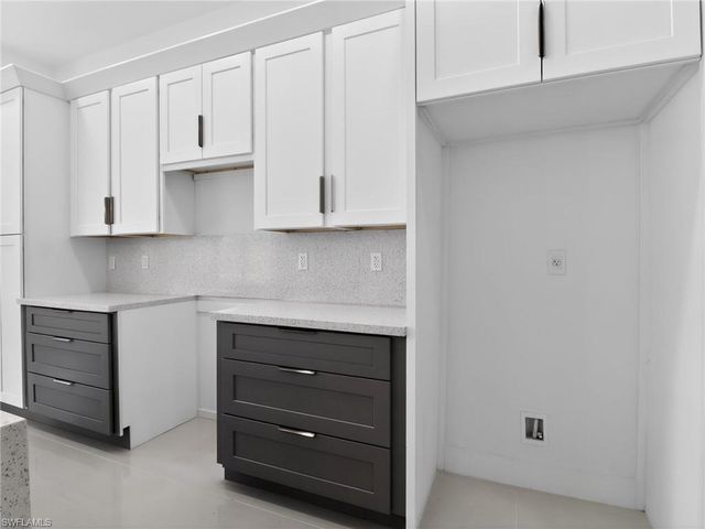 2009 Dixie WAY, Lehigh Acres, FL 33972