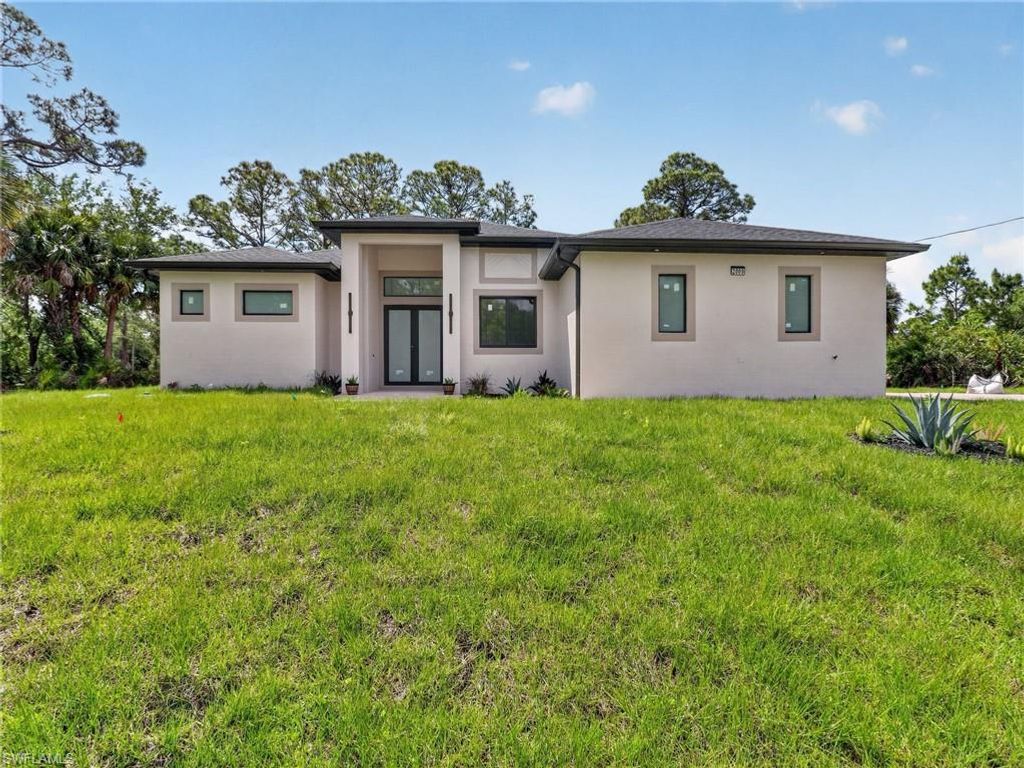2009 Dixie WAY, LEHIGH ACRES, FL 33972 — photo 2